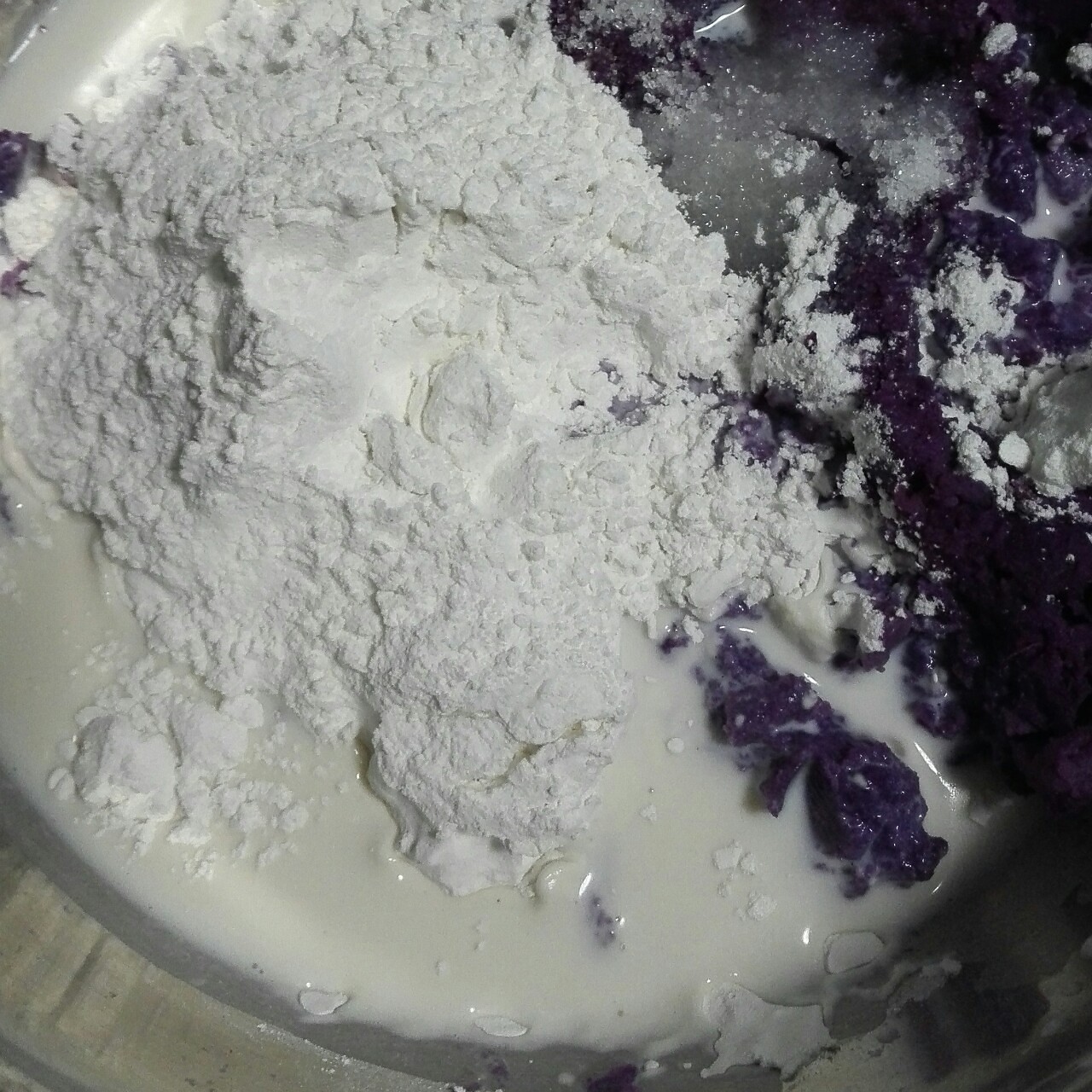 烤箱版紫薯芝麻饼的做法 步骤2