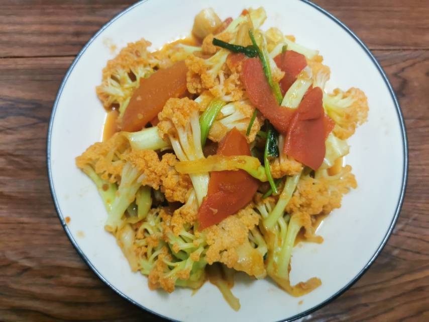 西红柿炒菜花（夏季开胃菜）