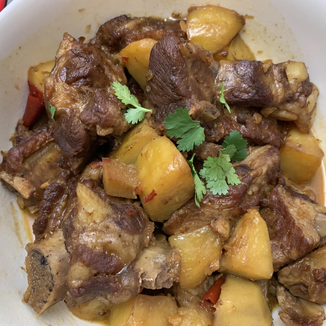土豆炖排骨