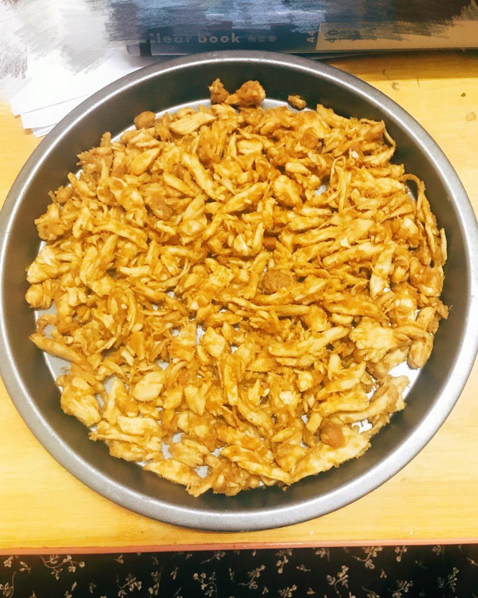 椒盐咸蛋黄手撕鸡胸肉