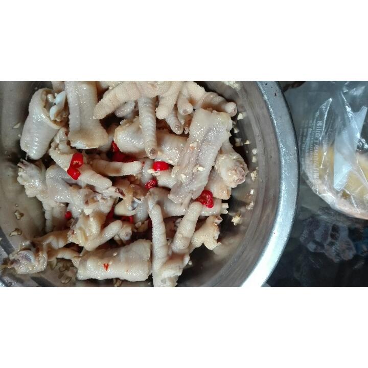 酸辣鸡脚๑
