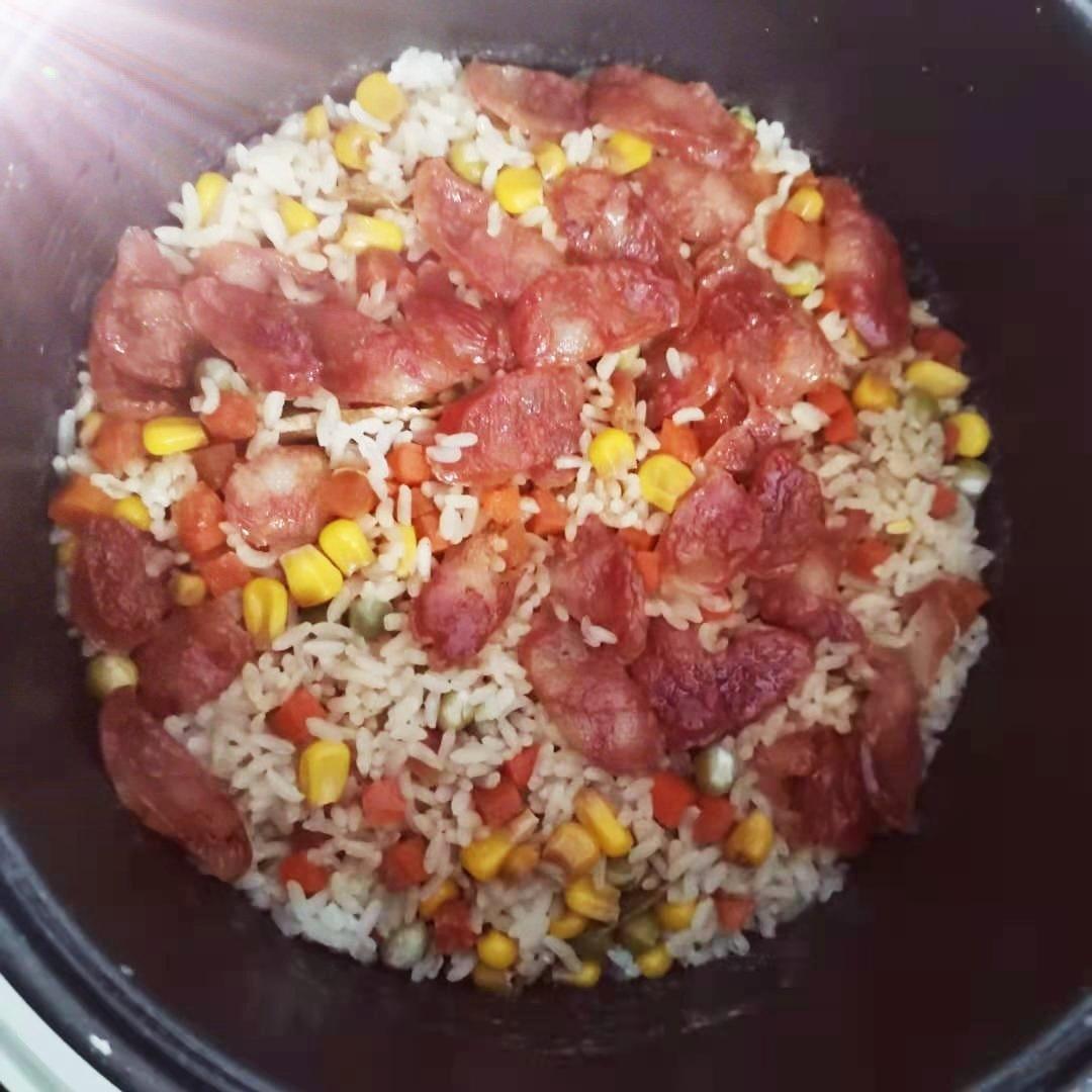 腊味煲仔饭（电饭煲版）
