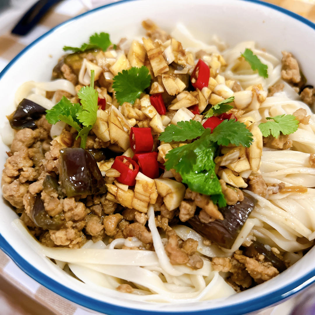 老饭骨茄子汆面