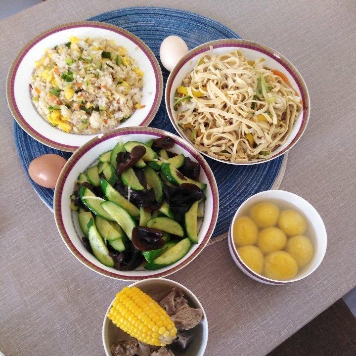 金针菇拌豆腐丝
