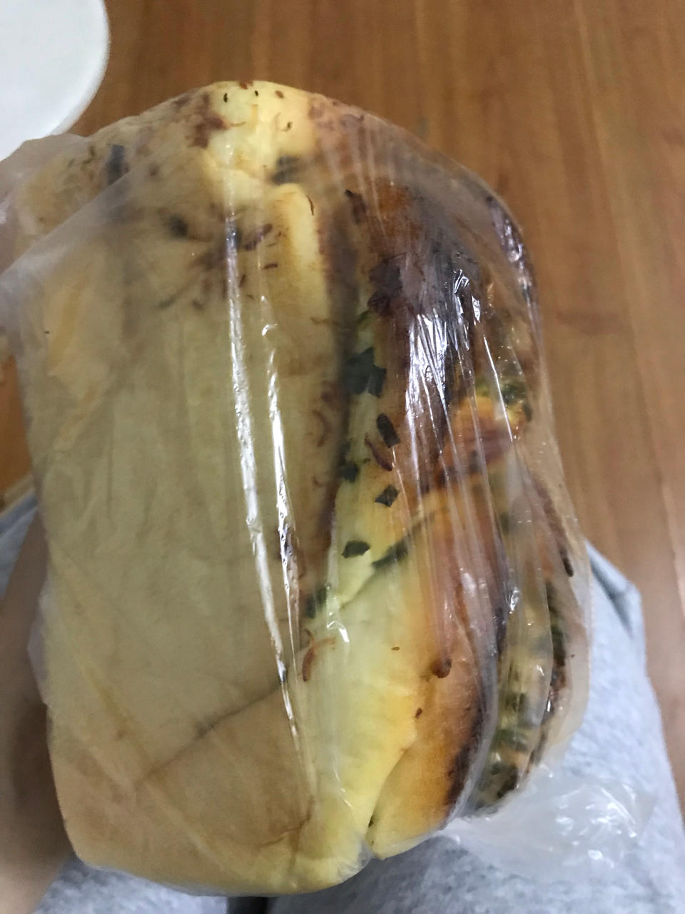 香葱肉松手撕吐司