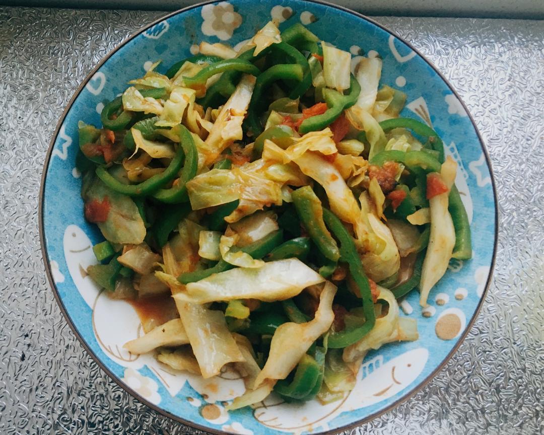 西红柿炒包菜的做法