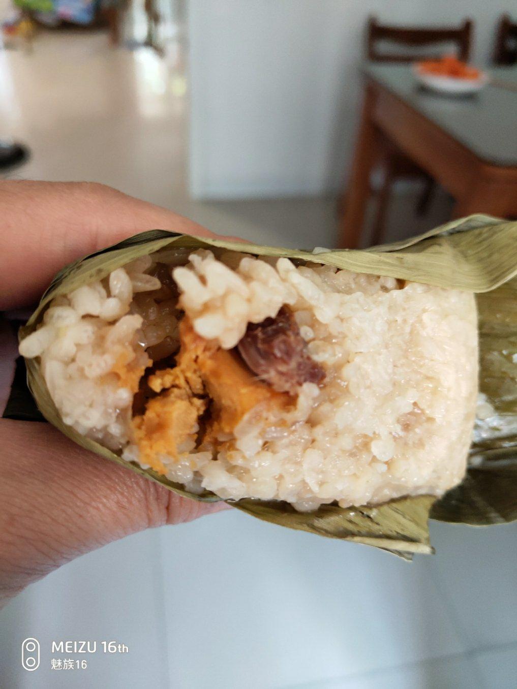 好吃到飞起的肉粽子