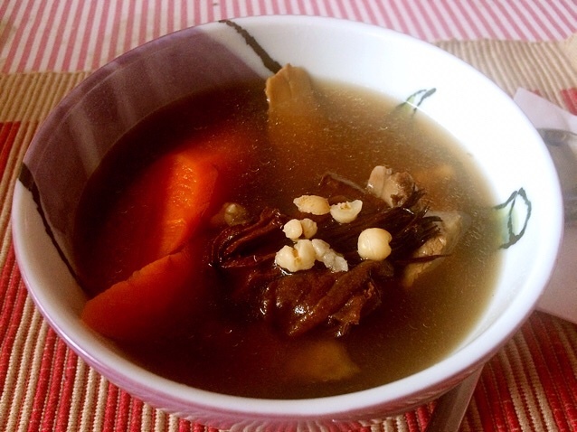 木棉花胡萝卜薏米骨头汤