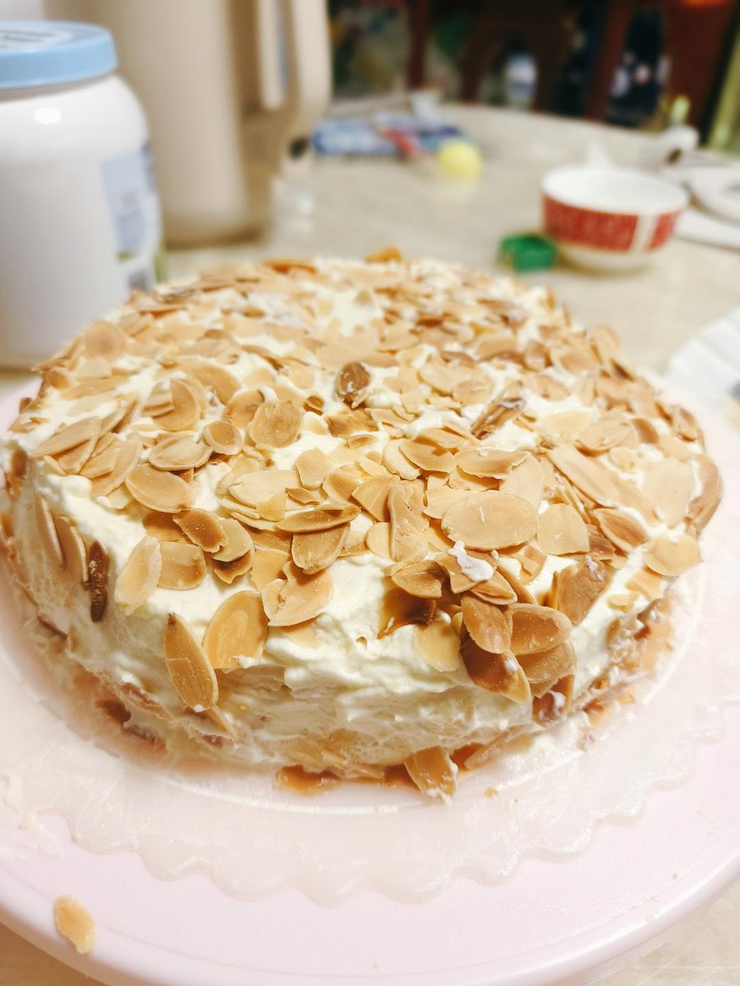 做法简单‼️酥香绵滑‼️咸奶油杏仁蛋糕‼️松软细腻‼️好吃到停不下来