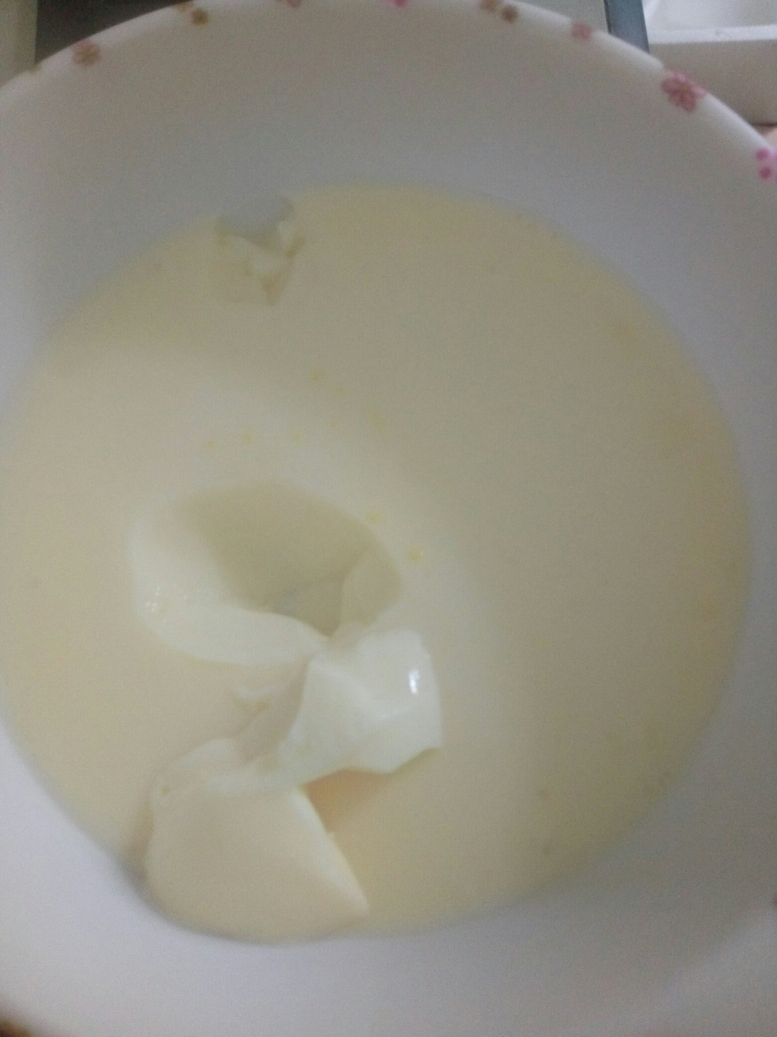 牛奶蒸蛋