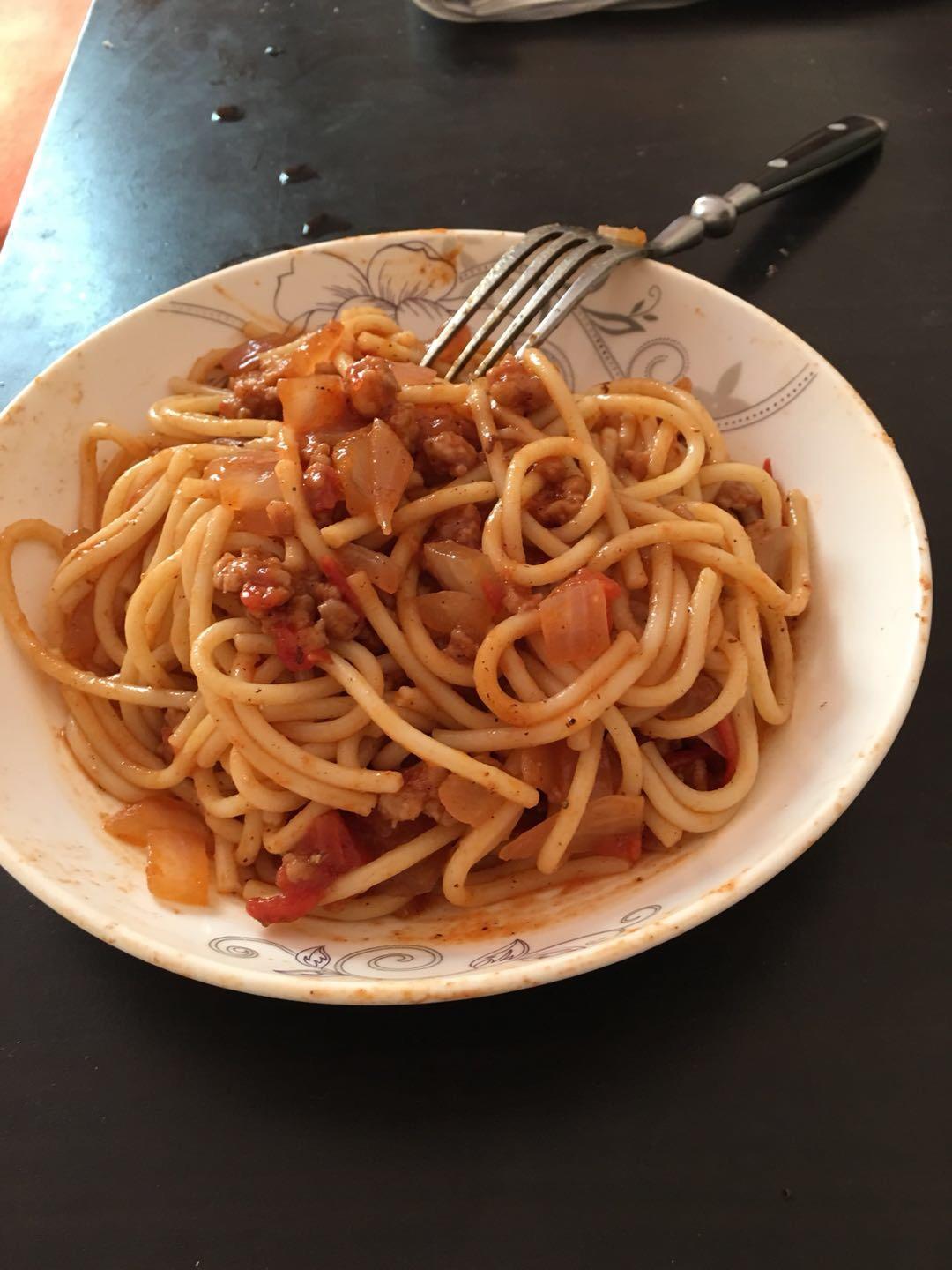 番茄肉酱意大利面