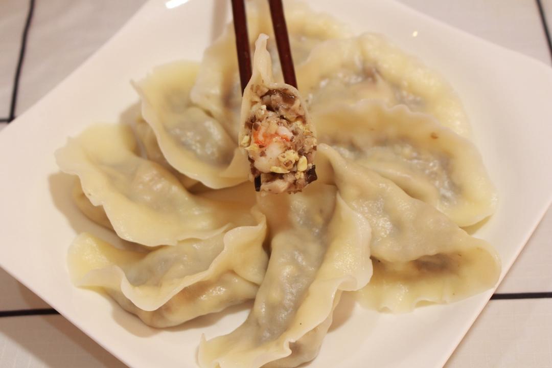 香菇猪肉虾仁饺子