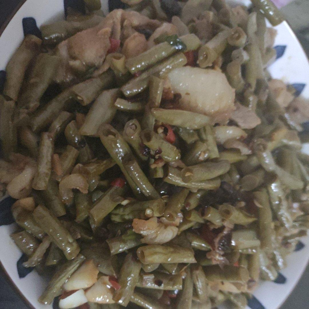 酸豆角炒肉末