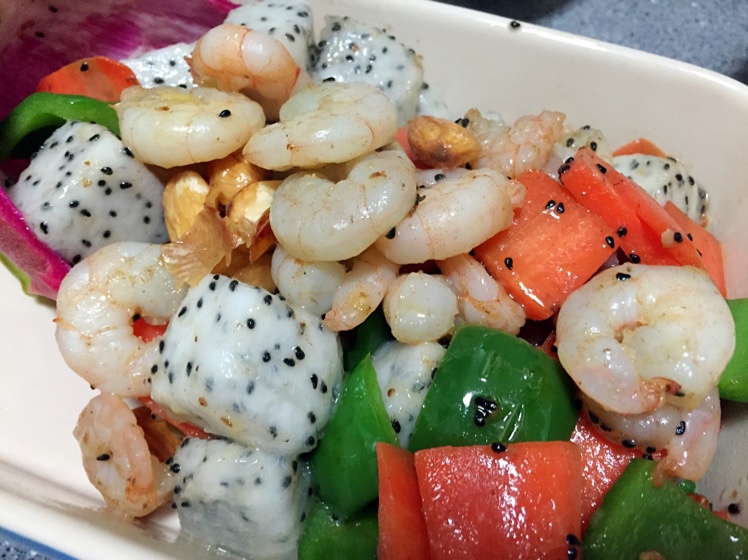 火龙果炒虾仁