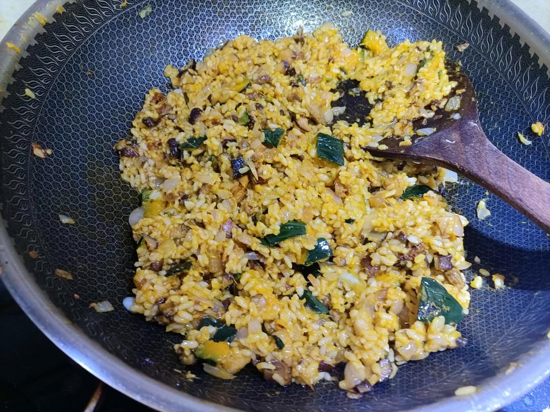 美味到不行的南瓜饭