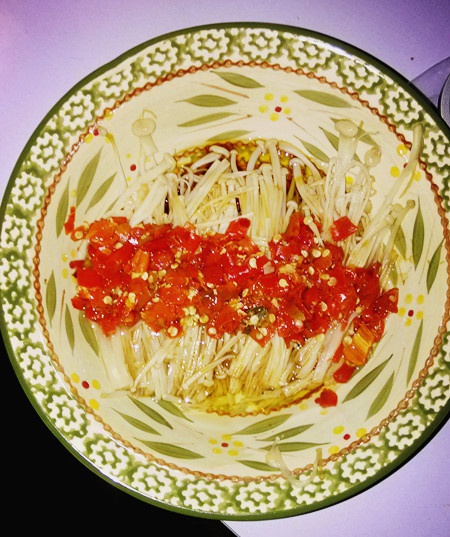 剁椒金针菇