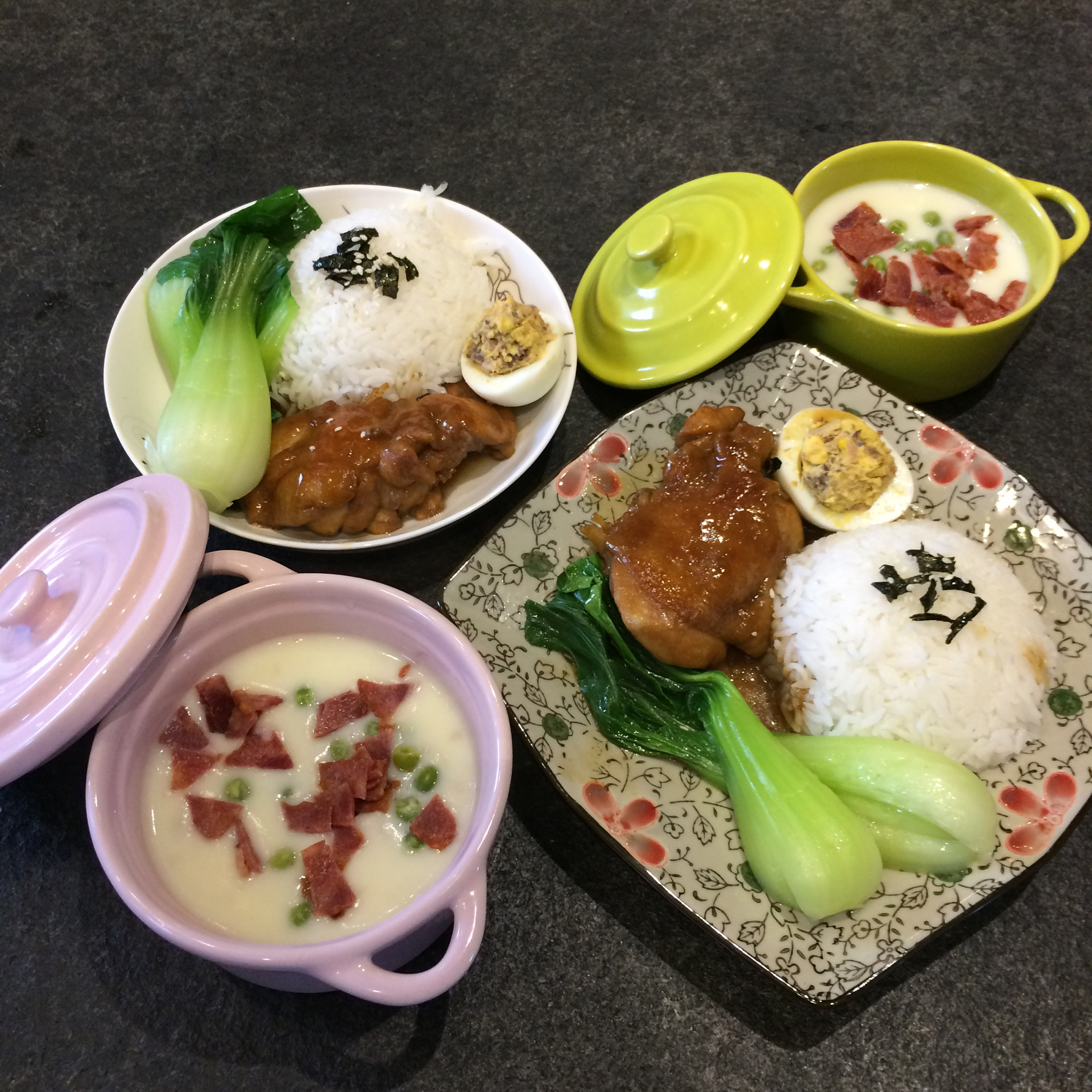 蔬菜金枪鱼镶蛋盅