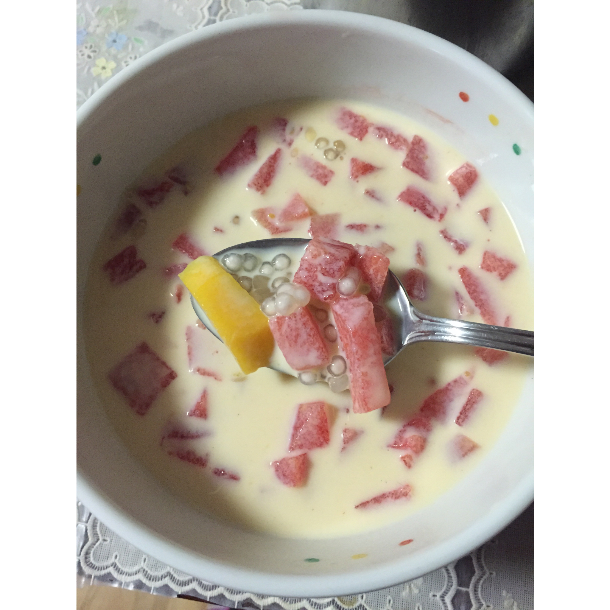 不输甜品店的杨枝甘露