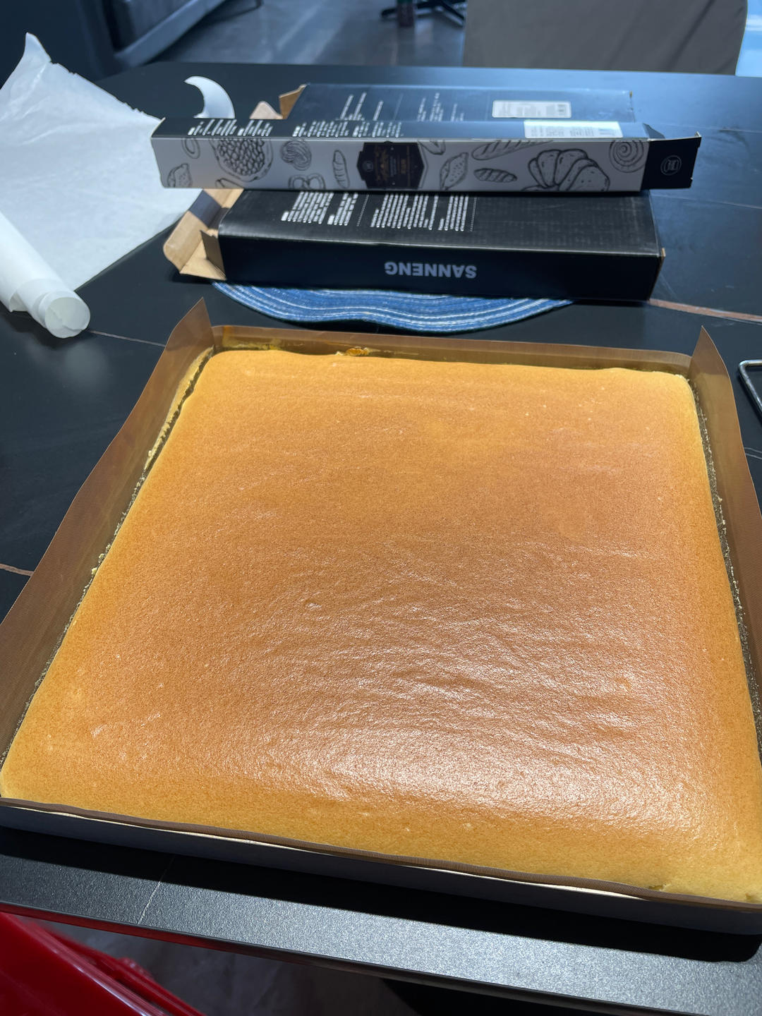 蛋糕卷这样做‼️不掉皮不开裂（小视频食谱）