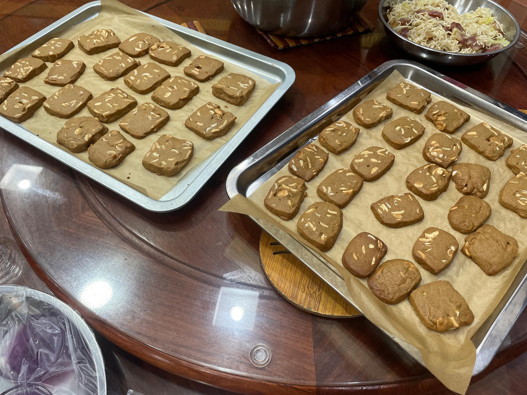 吃不胖的曲奇丨咖啡杏仁全麦曲奇