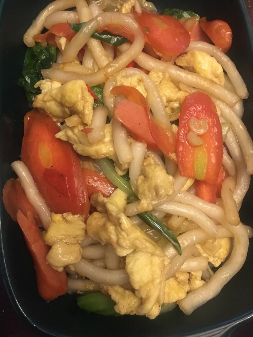 比路边摊好吃百倍的火腿炒土豆粉