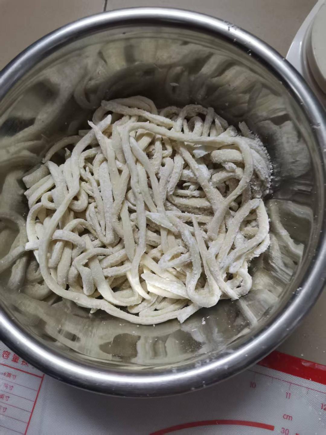 自制碱水面，碱面，热干面，云吞皮，馄饨皮