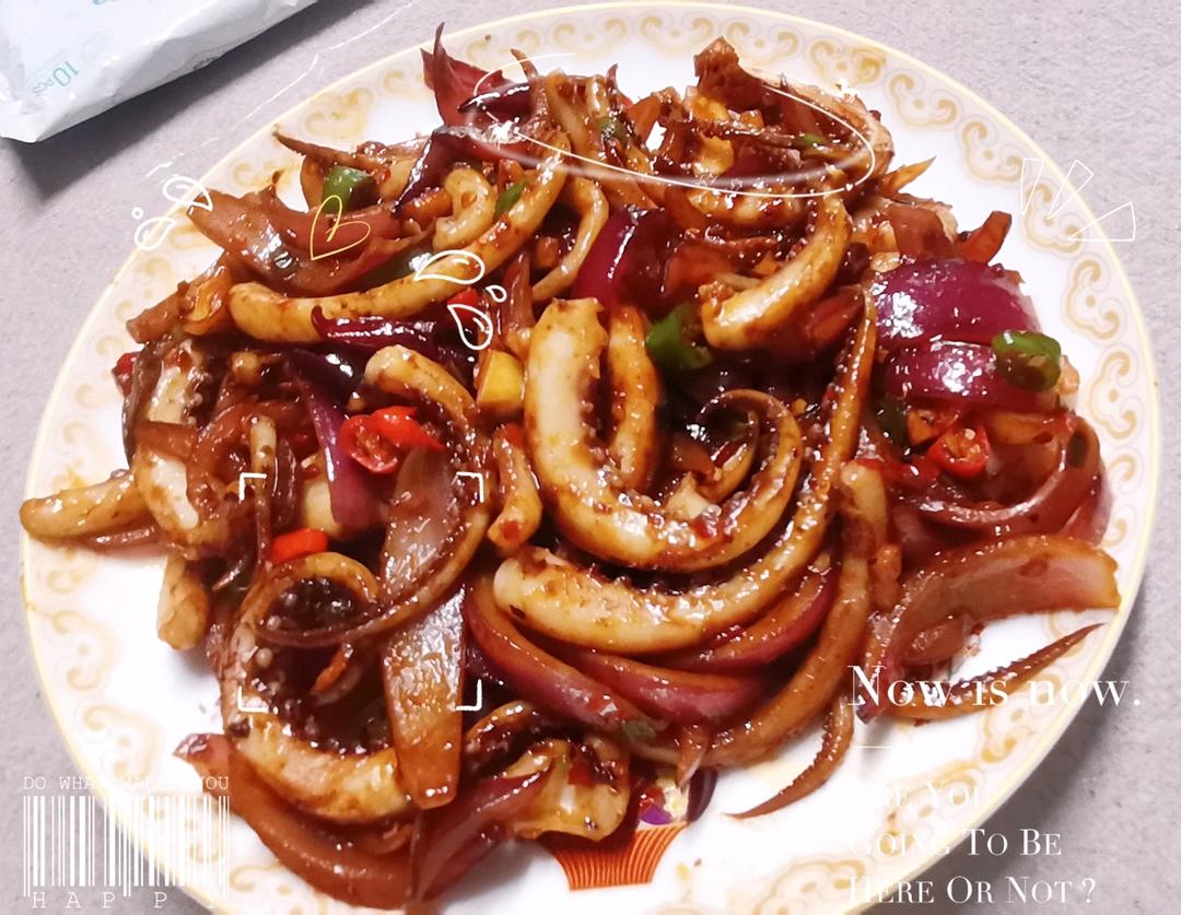 爆炒鱿鱼须，加上这一步，可以与铁板鱿鱼媲美