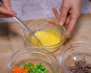 蔬菜银鱼蒸蛋的做法 步骤4