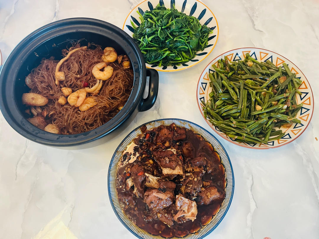 我家的小饭桌
