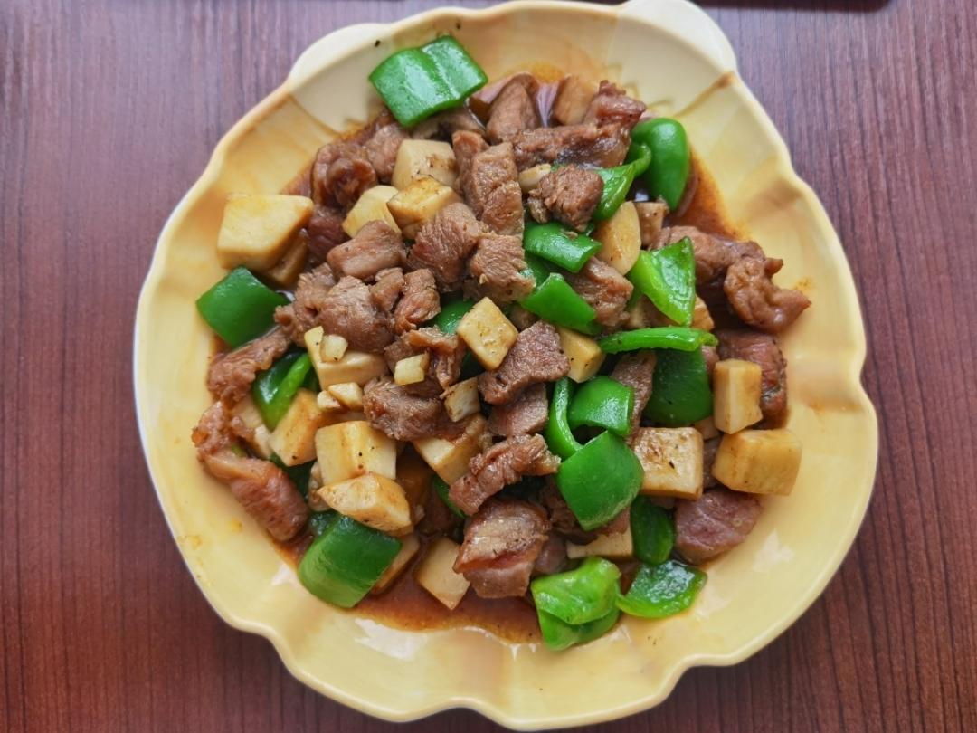 黑椒杏鲍菇牛肉粒