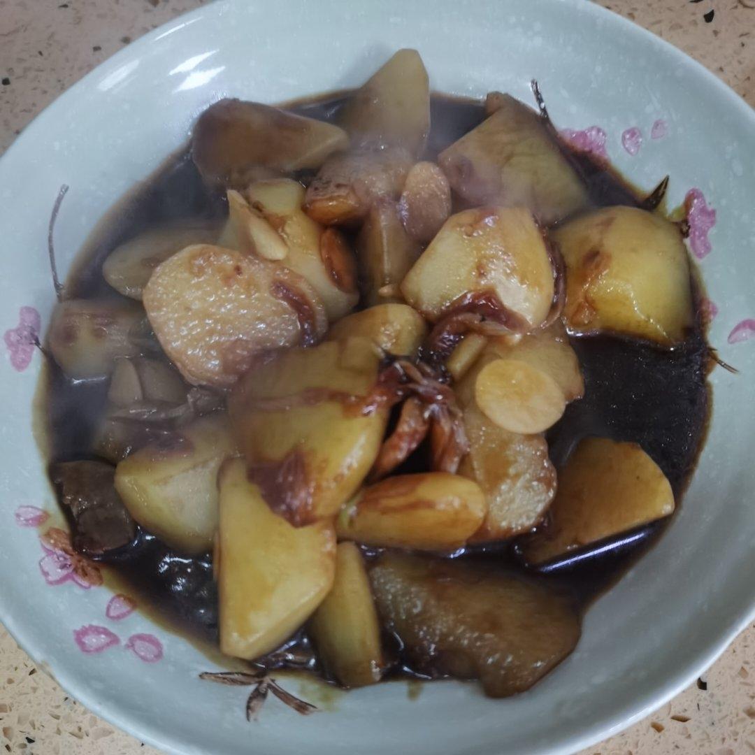 🔥巨下饭，软糯入味！比肉还好吃的红烧土豆
