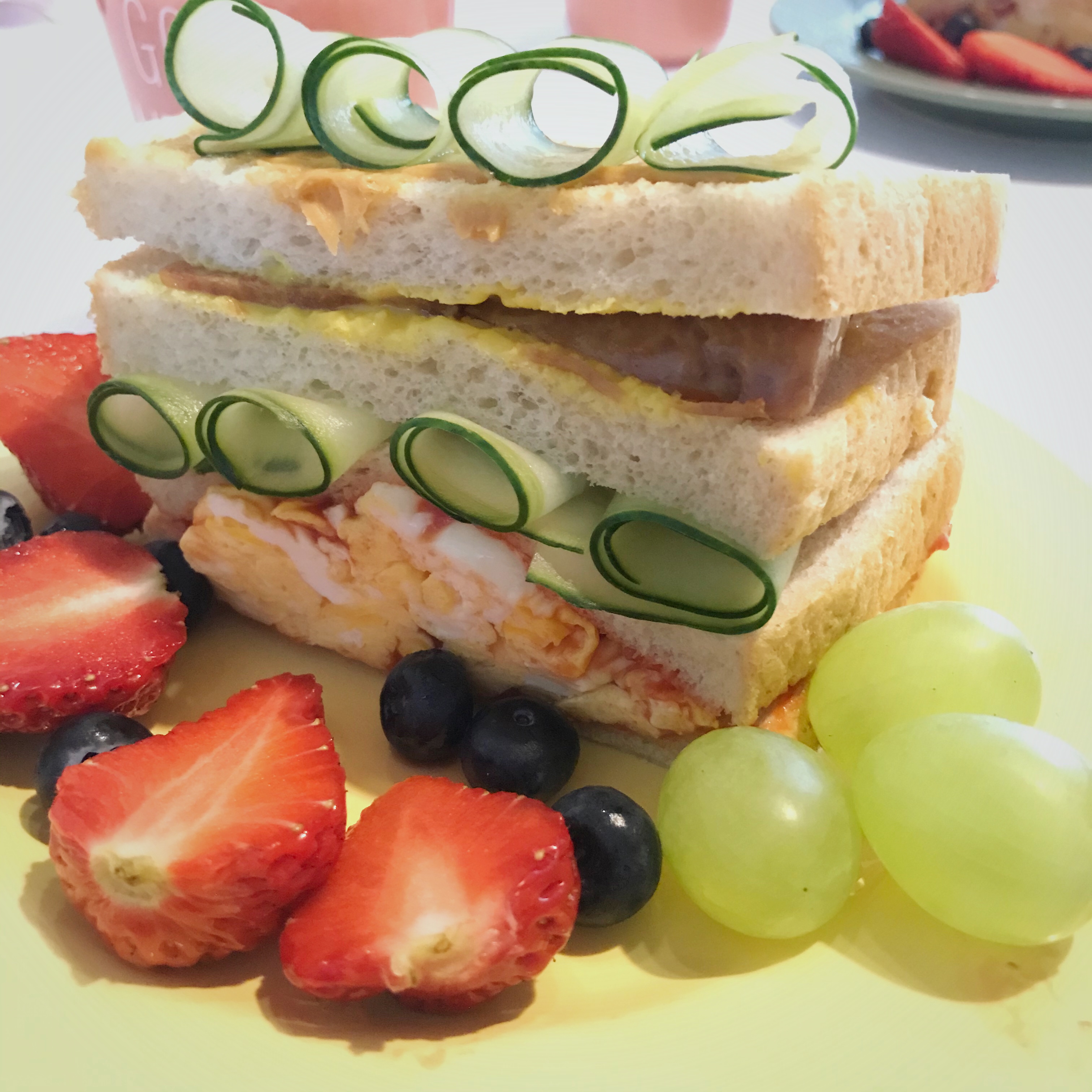 夏日重口味和小清新的早餐复式黄瓜卷三明治的做法 步骤4