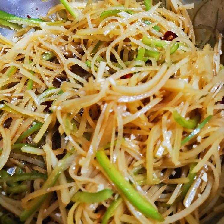 简单又好吃的凉拌土豆丝的做法