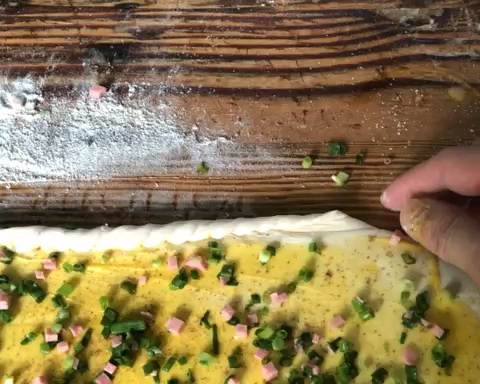 火腿葱油饼的做法 步骤5