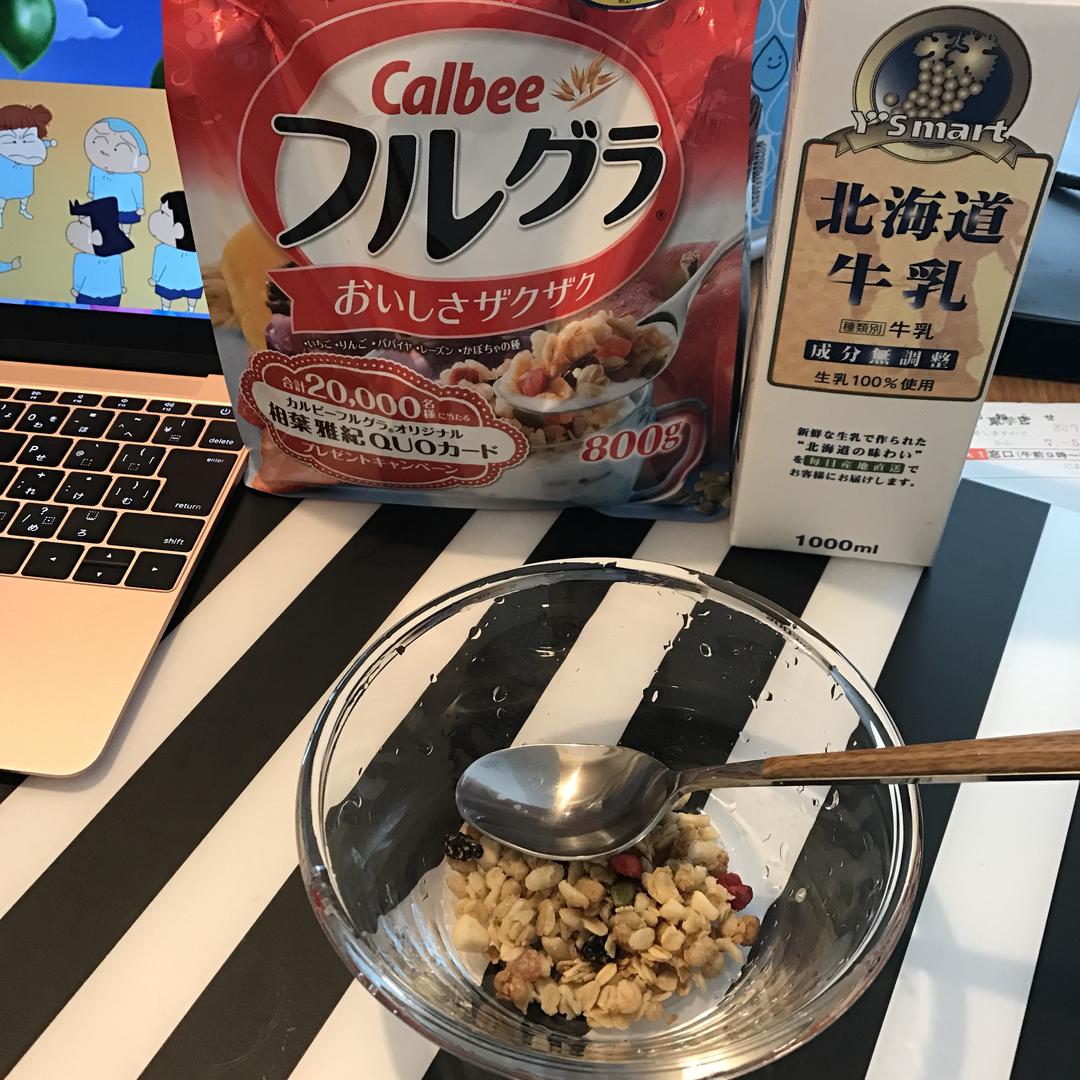 日本牛奶麦片早餐的做法 步骤1