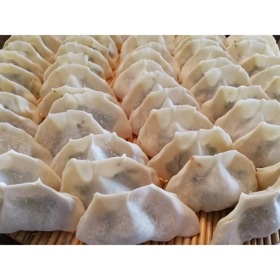 猪肉荠菜饺子