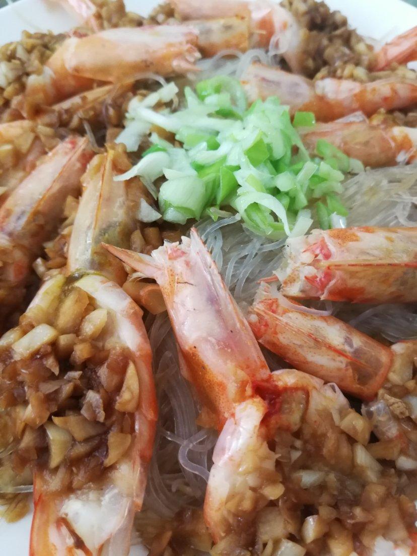 蒜蓉粉丝蒸大虾