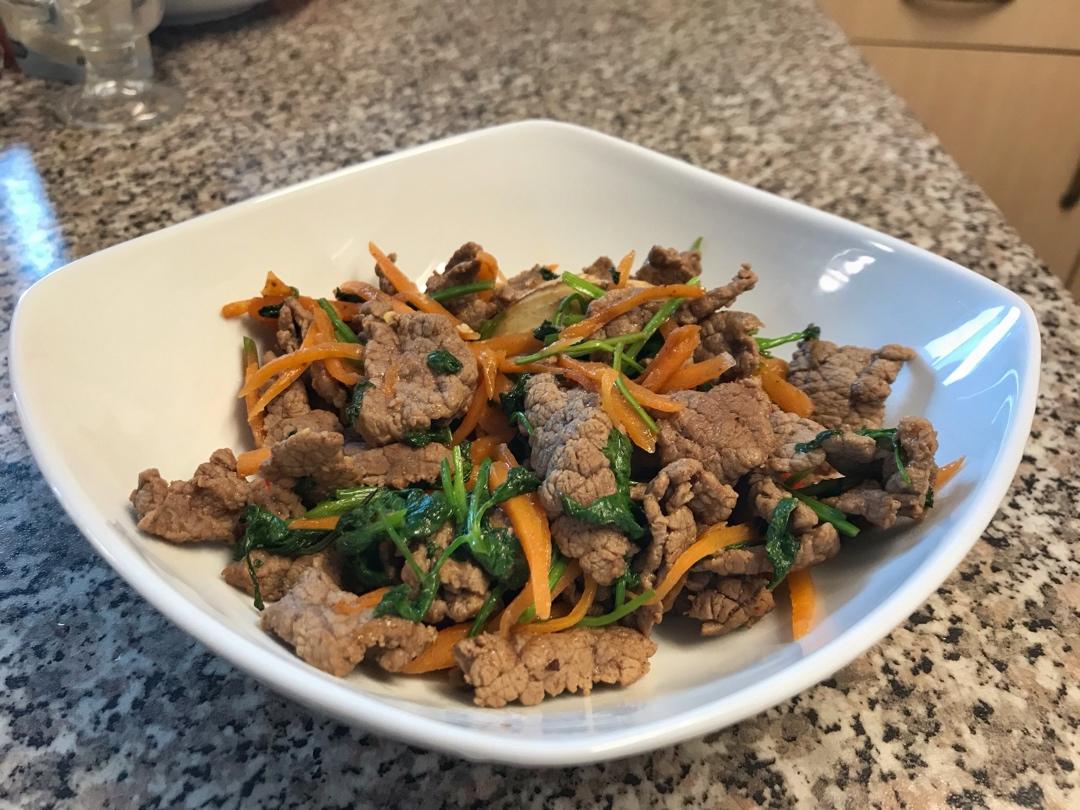 【健康三餐】香菜炒牛肉