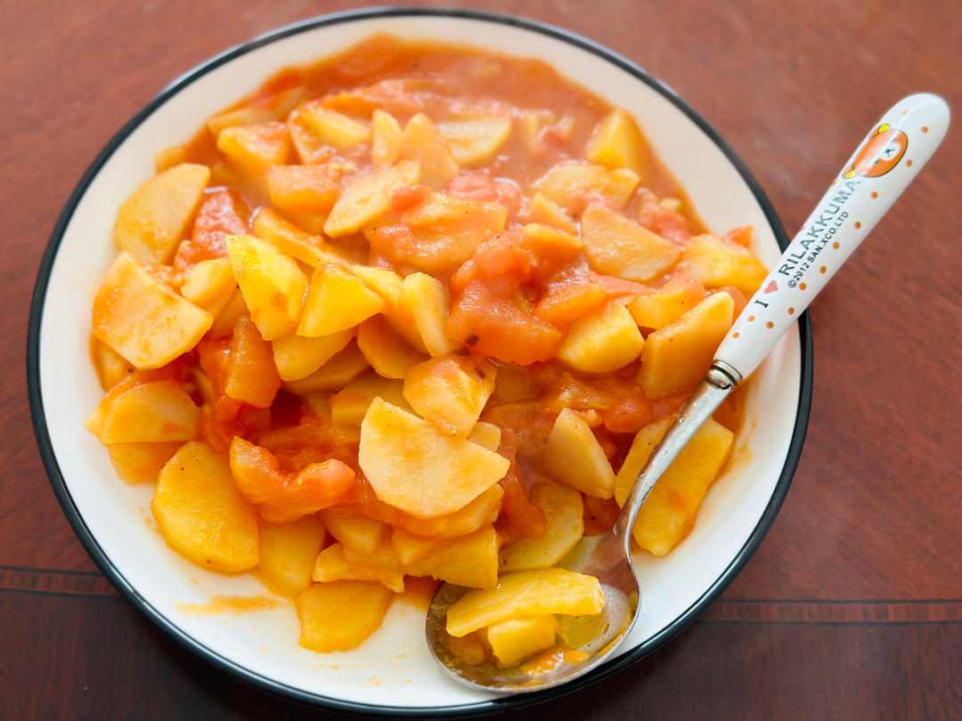 土豆炒蕃茄 出奇不意的美味