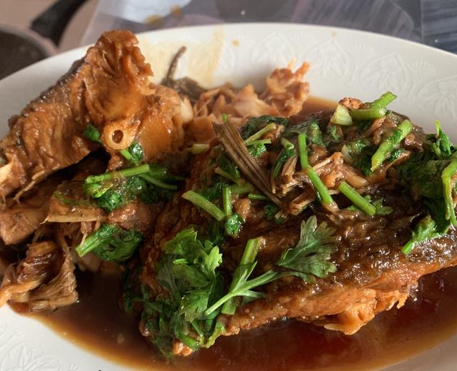 高压锅炖鱼的做法