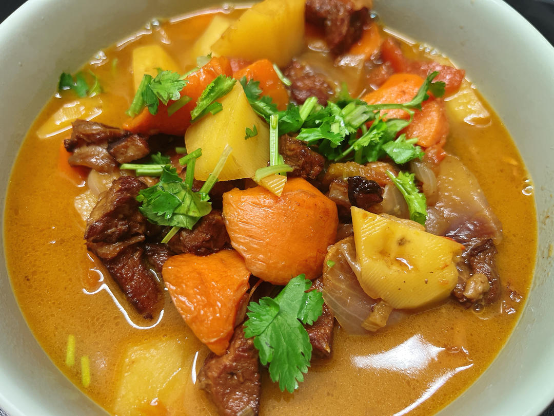 番茄土豆炖牛腩