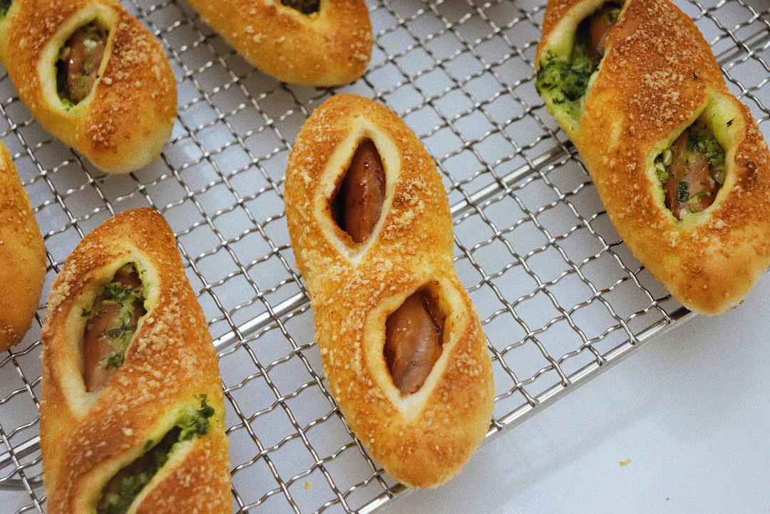 爆汁德式香肠面包｜大口吃肉肉｜发酵时间短｜快手好吃｜无需手套膜｜可做无油无糖