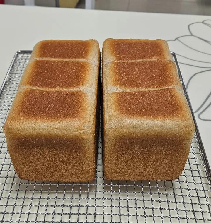 双种蜂蜜全麦三明治吐司