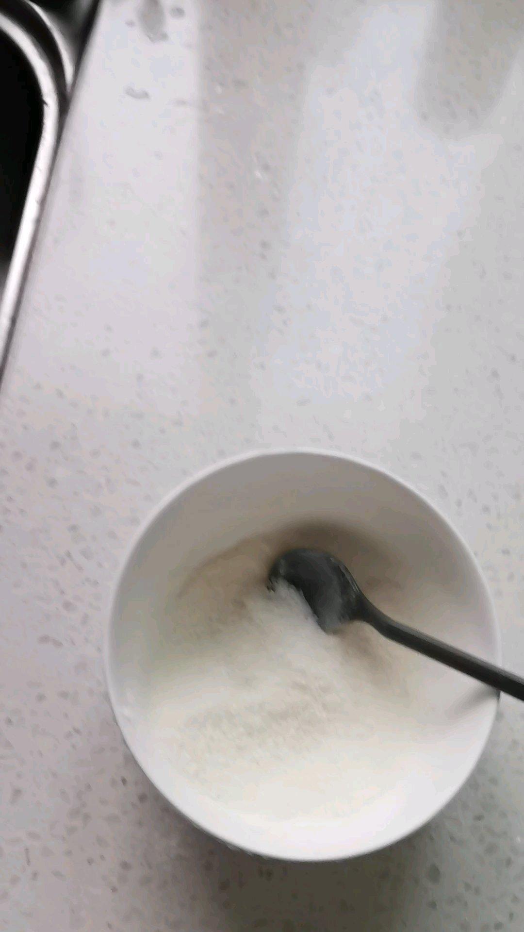 吹弹可破的韭菜盒子