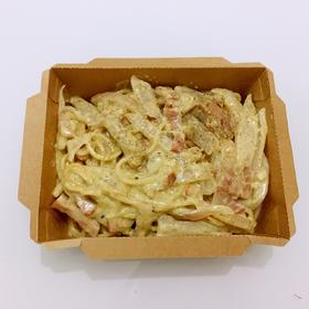 超简单的奶汁培根意面Carbonara