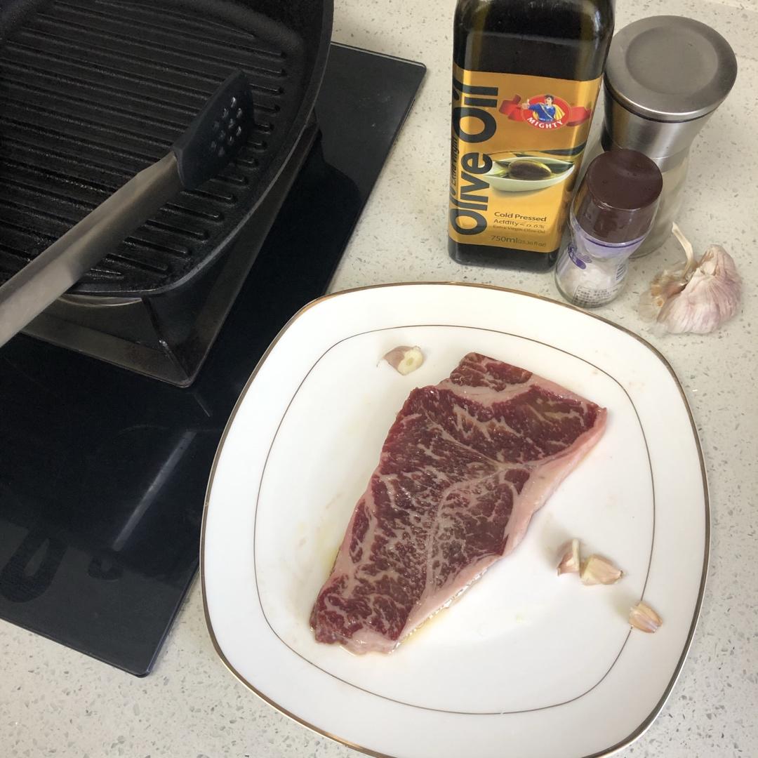 香煎西冷牛排