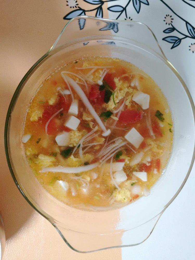 豆腐海鲜蘑菇汤