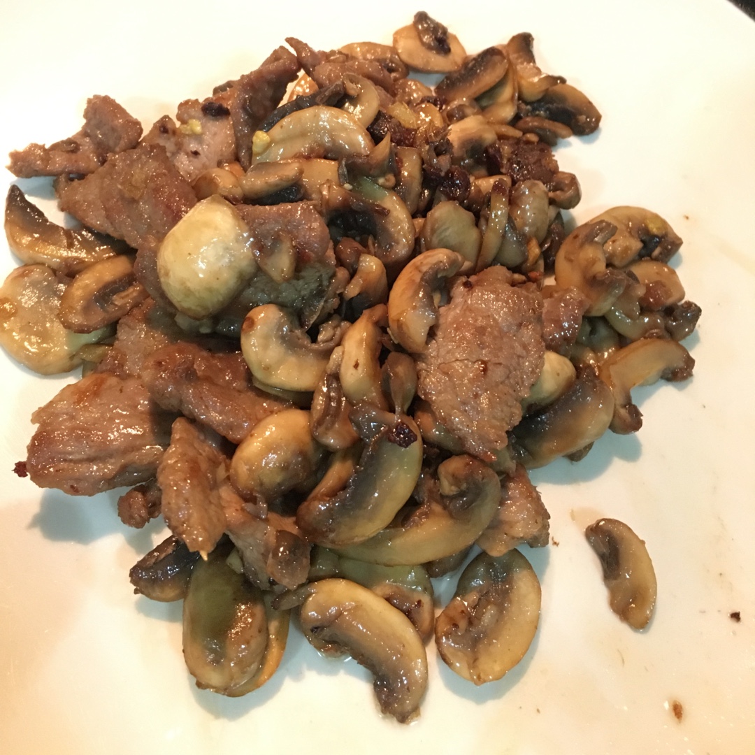 蘑菇炒肉片