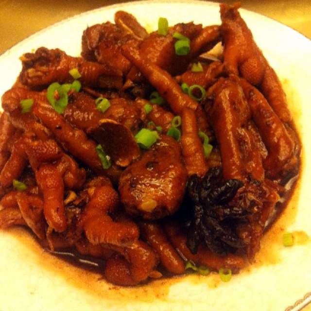 红烧鸡爪