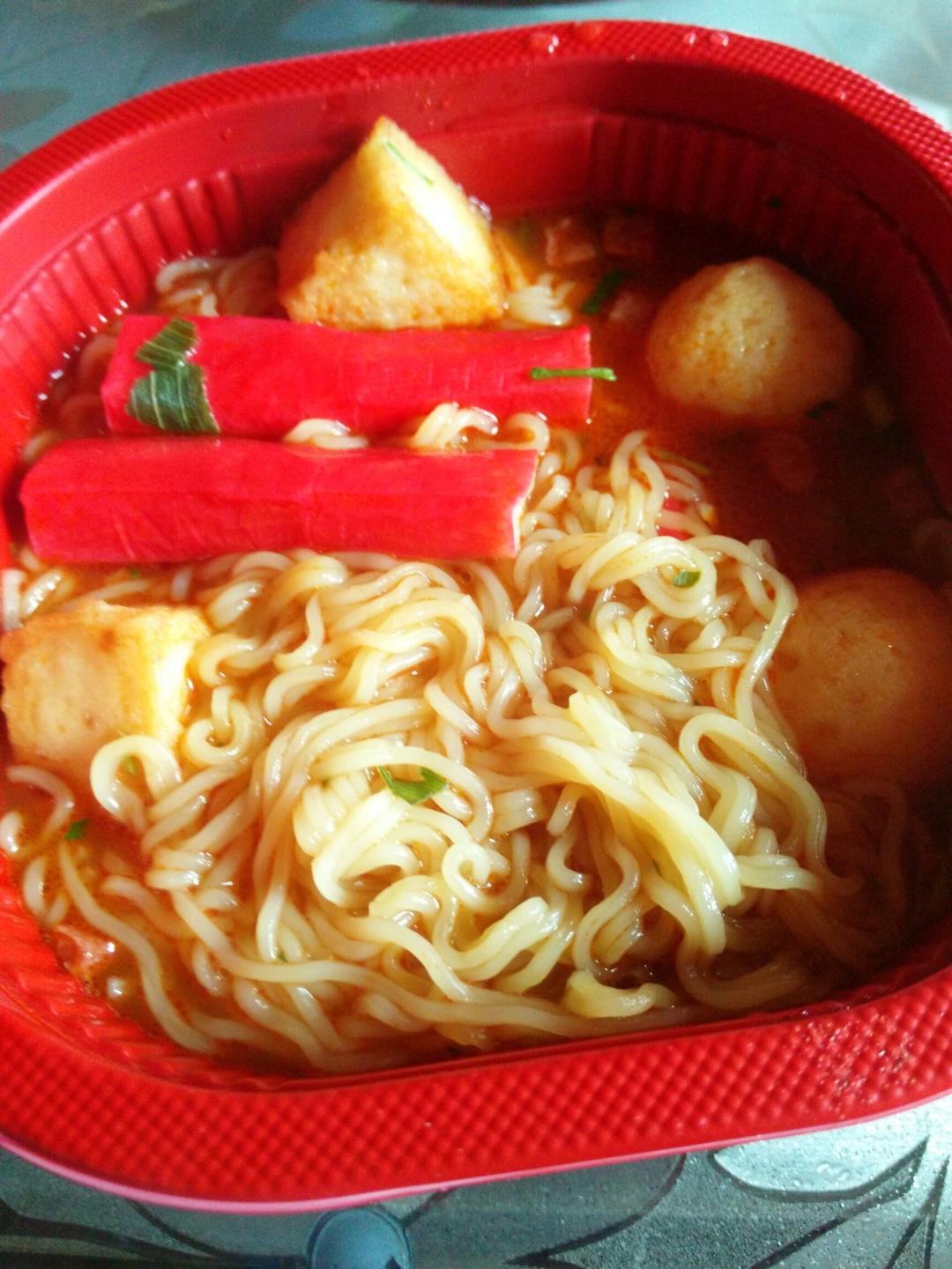 满足食欲的深夜秘密 森系浓香泡面